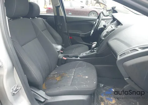 2016 Ford Focus Se z USA, uszkodzony, nr VIN 1FADP3K22GL399344